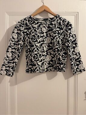 Black & White Floral Crop Top